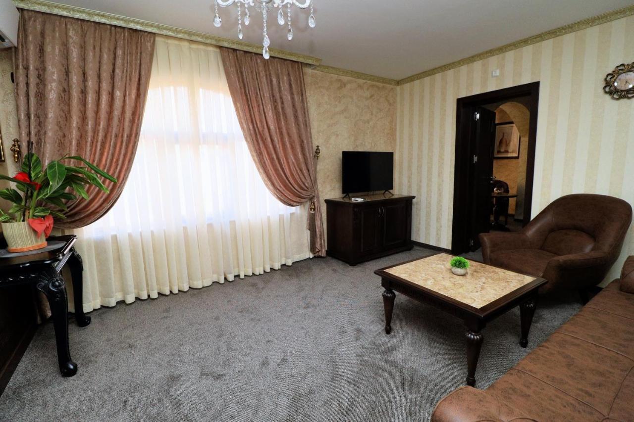 Asa Boutique Hotel Haskovo Bagian luar foto