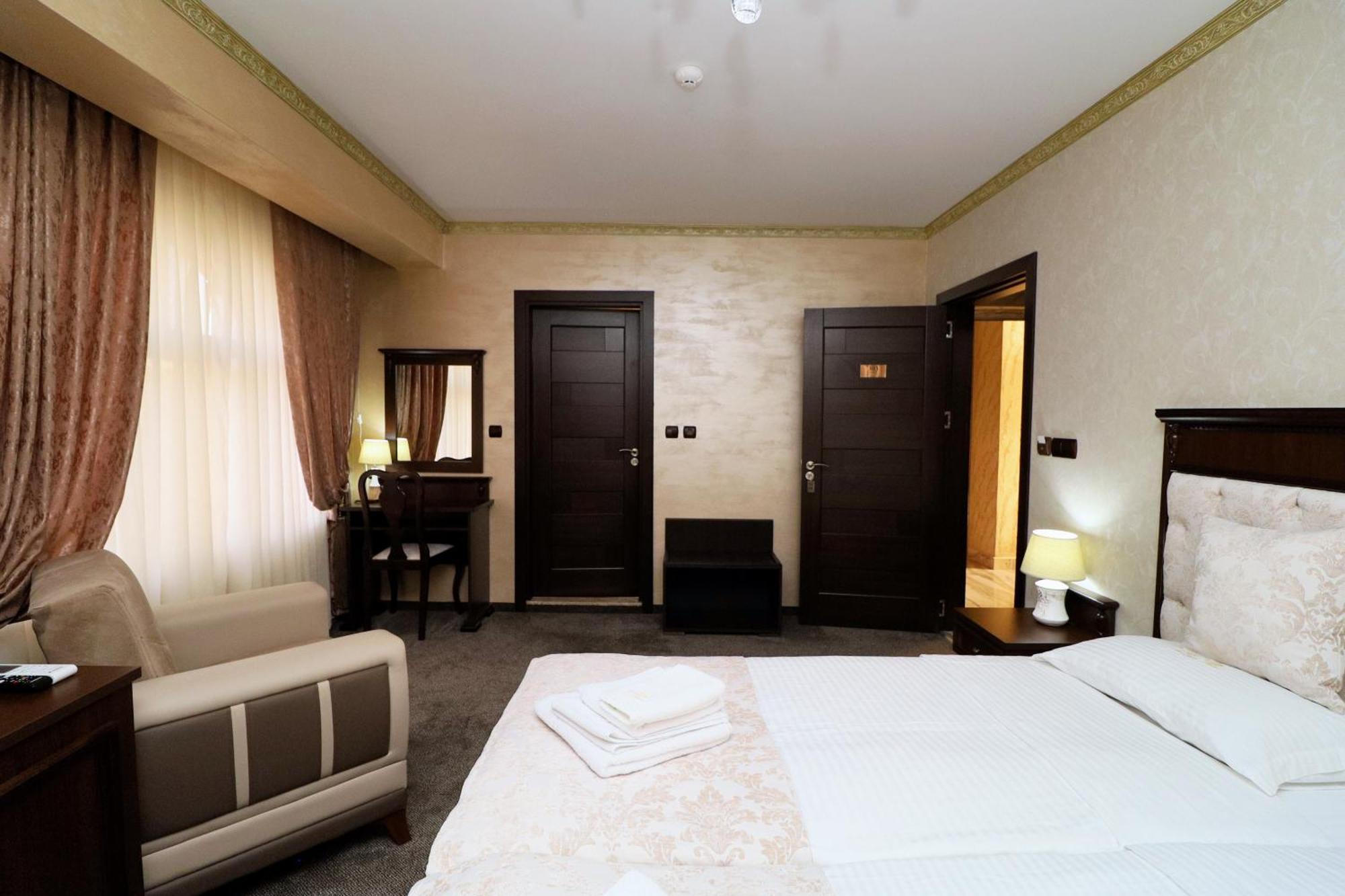 Asa Boutique Hotel Haskovo Bagian luar foto