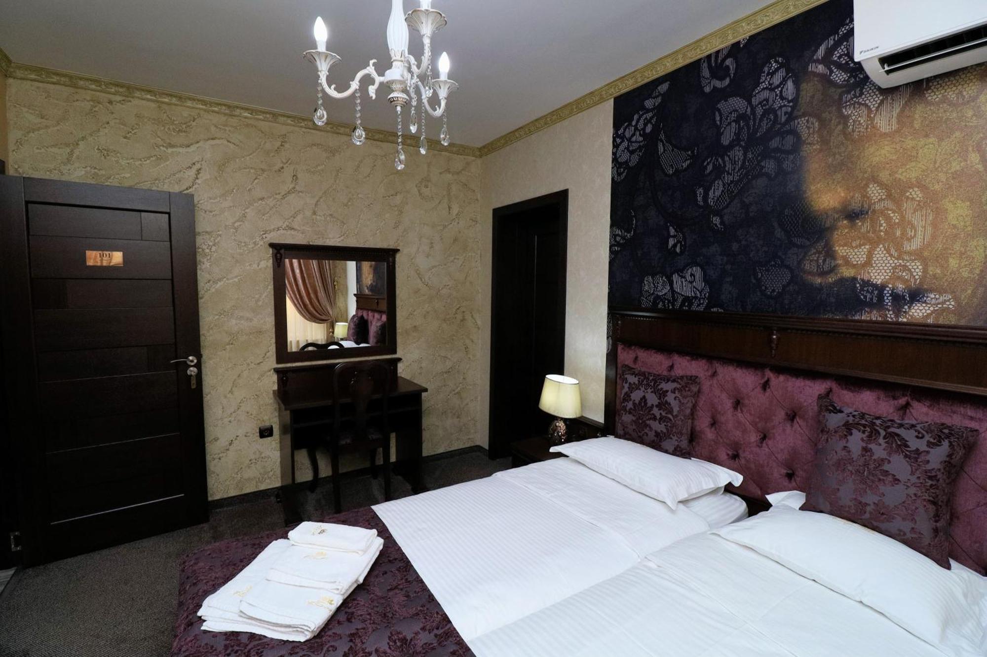 Asa Boutique Hotel Haskovo Bagian luar foto