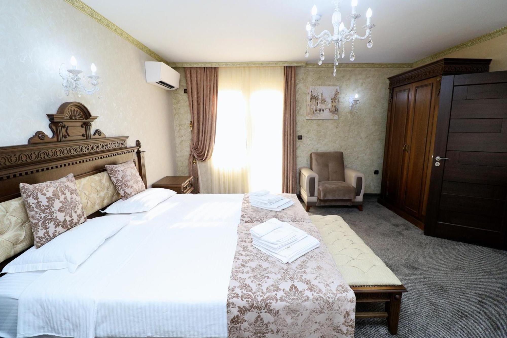 Asa Boutique Hotel Haskovo Bagian luar foto