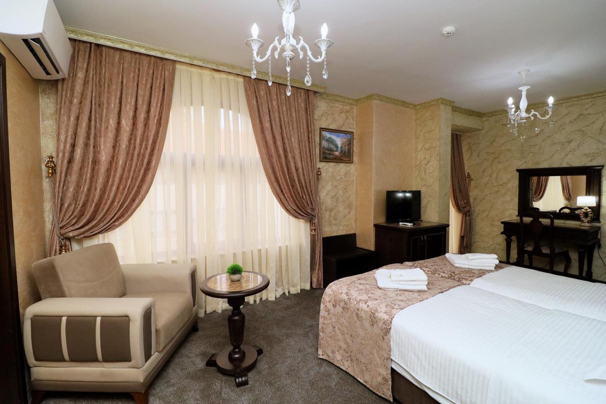 Asa Boutique Hotel Haskovo Bagian luar foto